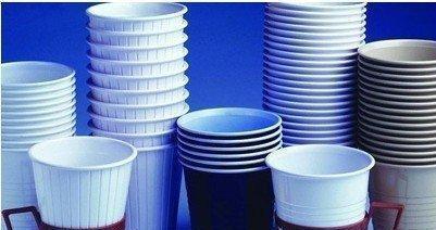 玻璃杯、陶瓷杯、不銹鋼杯、塑料杯哪個更適合喝水用?