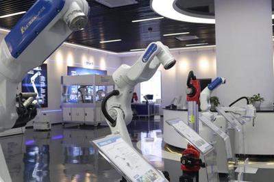 重慶 金融賦能 加「數」前行 智能機器人研發步入快車道